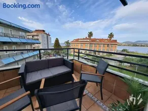 Baiona, primera línea de Playa Ladeira, terraza. - Image 1