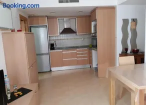 APARTAMENTO EN SEGUNDA LINEA DE MAR, WIFI & A.C - Image 2