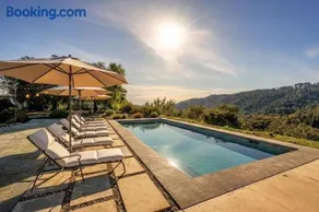 Private HBG Retreat -Pool Hot Tub Wine Tastings - Image 1