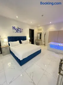 شقة بنظام فيلا مستقلة بالكورنيش apartment with villa system - Image 3