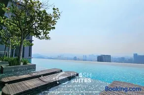 Premium Stay for Couple IN KL EXPRESSIONZ SUITE - Image 3