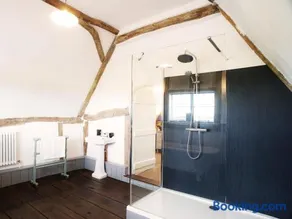 The Cross Wing by The Suffolk Cottage Collection - Image 5