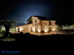 La Loggia - Image 3