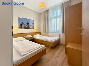 Hotel-Pension Fünfhaus - Image 3