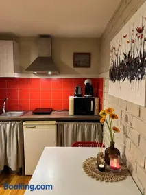 Little house - Image 2