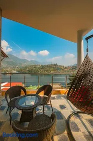 Raahgirstays The Lake Nest - Image 3