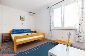 Apartments Krizmanić - Image 2