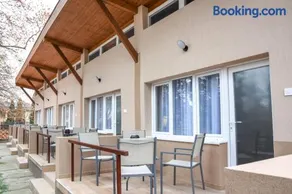 Lakeside Apartmanház Soltvadkert - Image 1