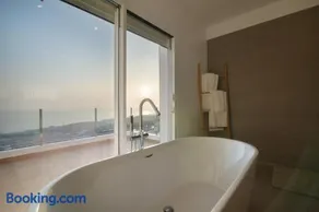 SVB Villa AquaLuna - Image 1