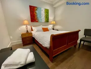 Charming Suite in South Granville Vancouver - Image 5