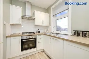 Attractive colinton property for family - Image 3