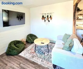 Entire House Charming 4 BR Home on Lewisville Lake - Image 2