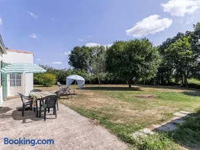 Gîte au Calme avec Jardin, Proche Plages, 2 Chambres, Vélos et Randonnées à Machecoul - FR-1-306-805 - Image 2