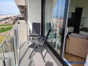 North Sea View studio with parking - Image 3
