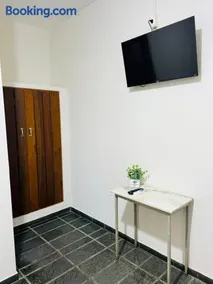 Art Hotel - Image 2