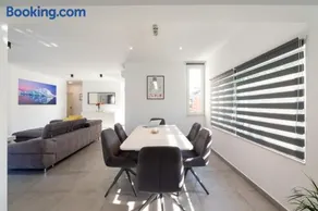 The Plaza Apartment - Image 3