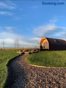 Hundle Dale- Bugthorpe Grange Glamping - Image 1