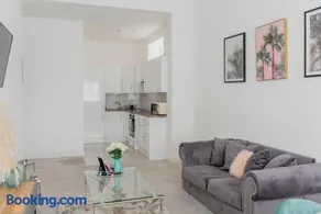 Portsmouth City Centre Modern Apartment - with Free Parking - Image 4