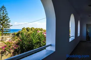 United blue Resorts - White Sand - Image 2