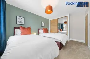 2 Bed Sleeps 4 in Dunfermline - Image 4