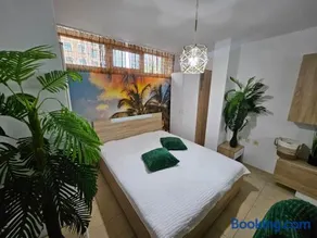 Tropical Chic for Two, Basement Studio Escape by Flat Mаnager - Image 2