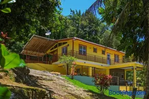 La Casita Amarilla en Utuado, Puerto Rico - Image 5