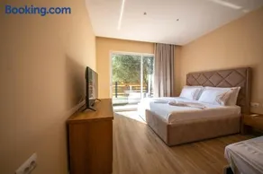 Pegasus-In Hotel Borsh - Image 1