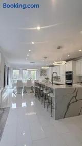 Mountain Vista Luxury Retreat! - Image 2