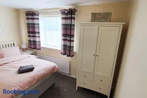 Stamford Guest House - Image 1