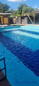 Departamento con Piscina en Ypane - Image 5