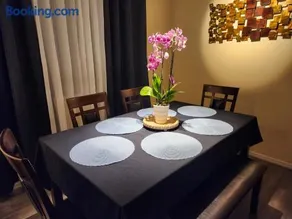 2-bed condo, cook-ready kitchen, and laundry, 5-8 minutes from University of Arizona and downtown Tucson - Image 3