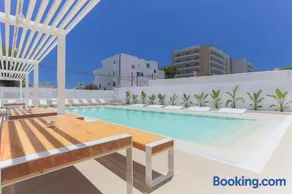 White Apartments - Adults Only - Image 1