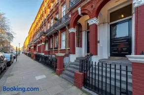 Executive Style 1-Bedroom in Kensington & Chelsea - Image 5