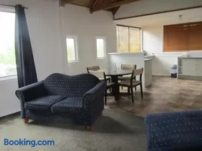Acacia Cottage - Image 4