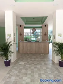 Saint Nicholas Hotel - Image 1