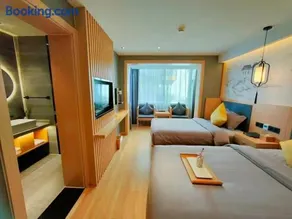 Gongxili-Yinjian Hotel - Image 1