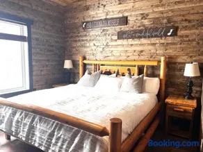 Sunrise-Moonlight Cabin - Image 4