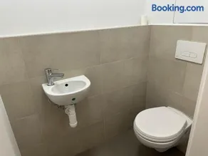 nook I Airport apartments - Image 5
