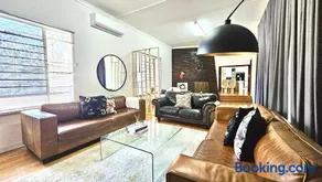 Makanaka Home - Image 1