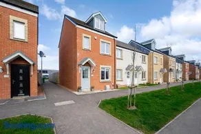 Anchored - Stunning Home in connected rural setting - Image 5
