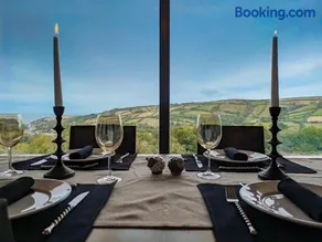 Bay View Cabins at Combe Martin Wildlife & Dinosaur Park - FREE ENTRY - Image 2