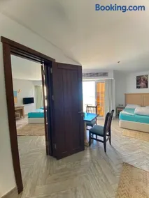 Hostmark Blue Beach Hotel - Image 3