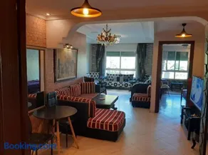 StayHere, Nice Apartment with Garden and sea view, 1 min walk From Beach, High-Speed WI-FI - Image 2