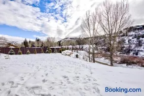Cozy Condo at Beaver Creek - Image 3