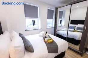 Modern Borehamwood Flat - 2 Min Walk to Station - Image 5