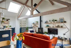 The Loft House - Beautiful House in Best Location - Image 1