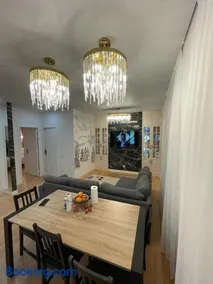 Confortable, au centre-ville - Image 3