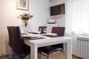 Apartment Max - Image 2