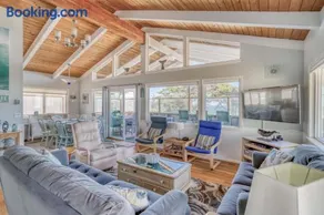 Captains Quarters - Image 2