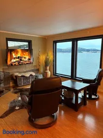 Hjelvikhytta - flott beliggenhet ved sjøen - Image 5